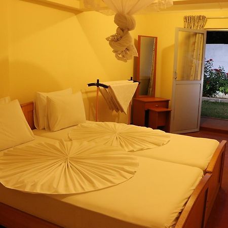 Hotel Swiss Garden Tourist Rest Anuradhapura Exterior foto